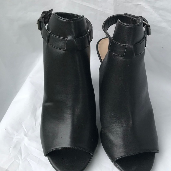 Ladies Black Open Toe Block High Heel Size 8 EUC - Picture 4 of 8